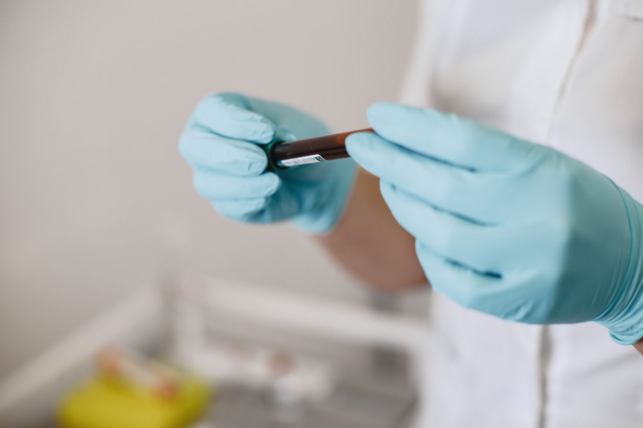 Albumin máu ở trẻ em giảm có nguy hiểm không? Có phải suy gan không?