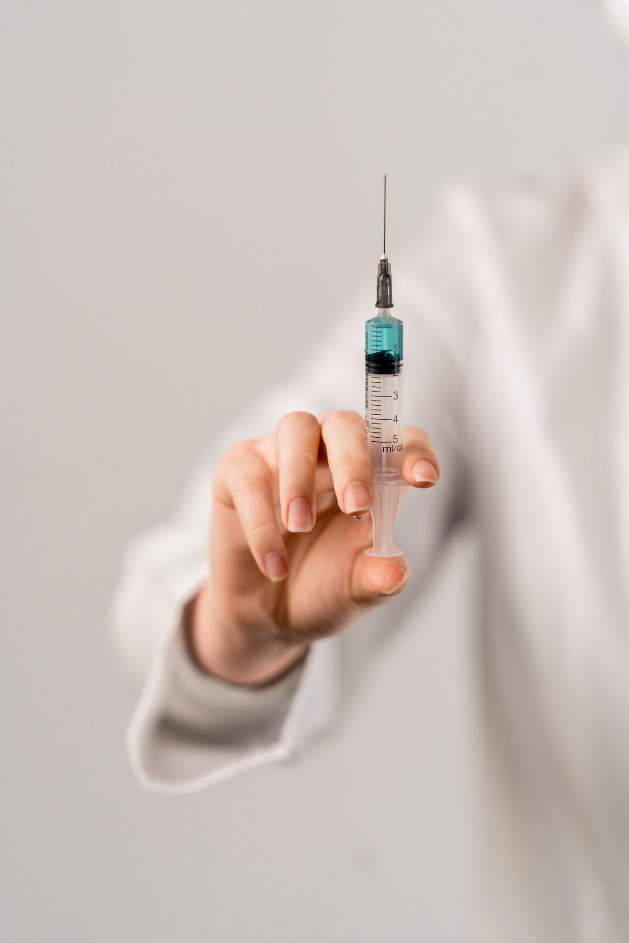 Bệnh tay chân miệng có vaccine phòng ngừa chưa? Trẻ mấy tháng tuổi có thể tiêm?