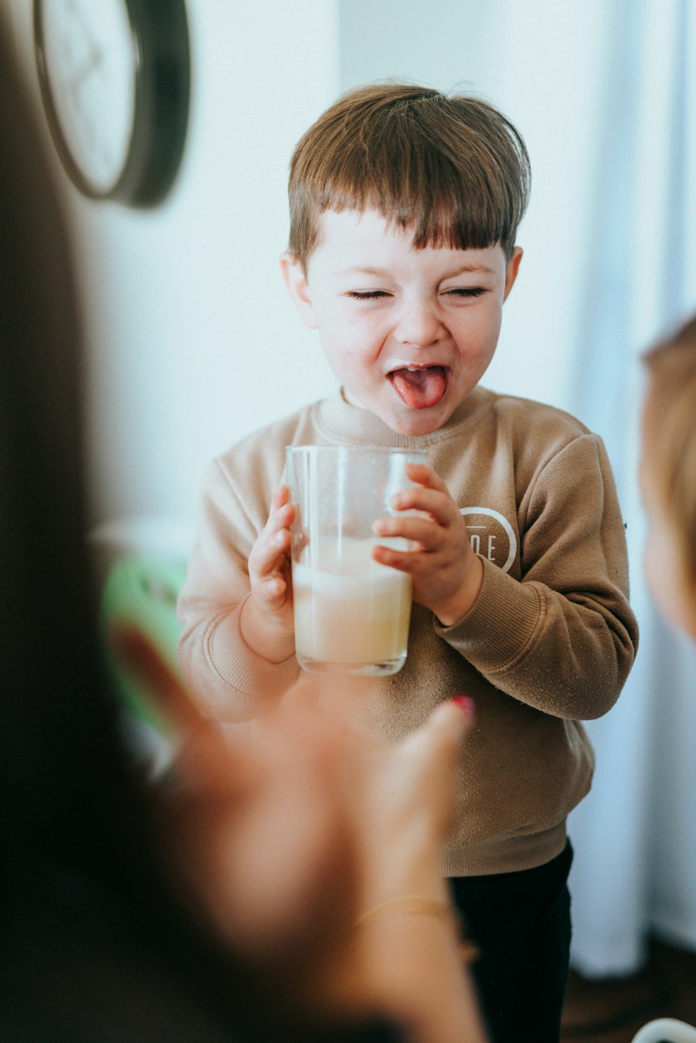 Sữa cao năng lượng: Trẻ nào thật sự cần uống và uống bao lâu?