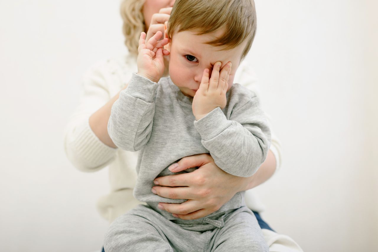 Co giật do sốt ở trẻ em có nguy hiểm không? Có gây động kinh không?