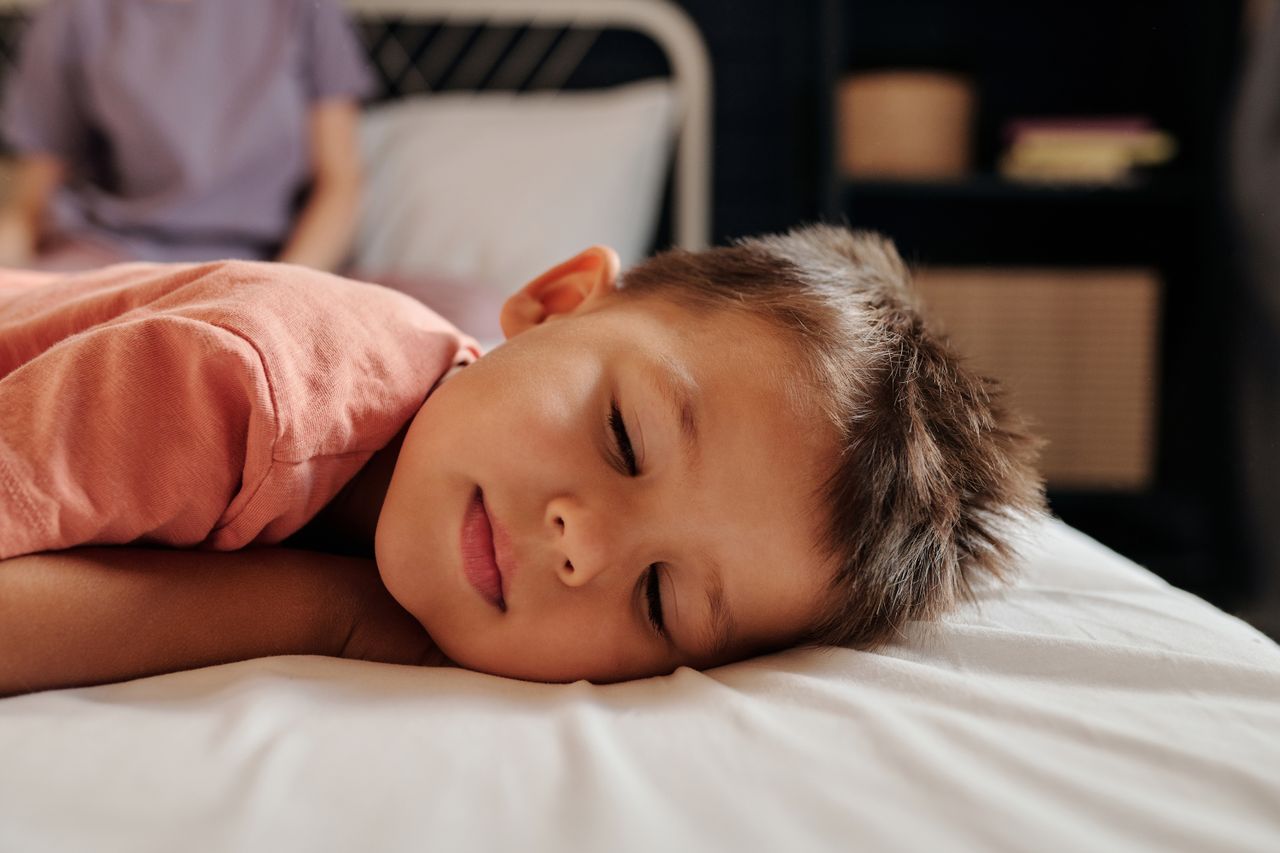 Suy thận cấp ở trẻ em là gì? Nguyên nhân, dấu hiệu và mức độ nguy hiểm