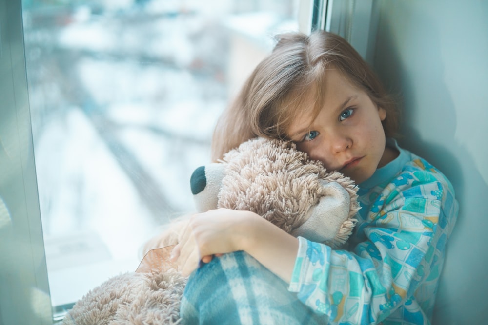 Bé có khối phồng ở bẹn, lúc có lúc mất – Có phải thoát vị bẹn không?